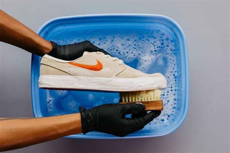 nike sneaker reinigen|how to clean Nike sneakers.